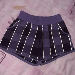 Lululemon Reflective Shorts 6 Rare